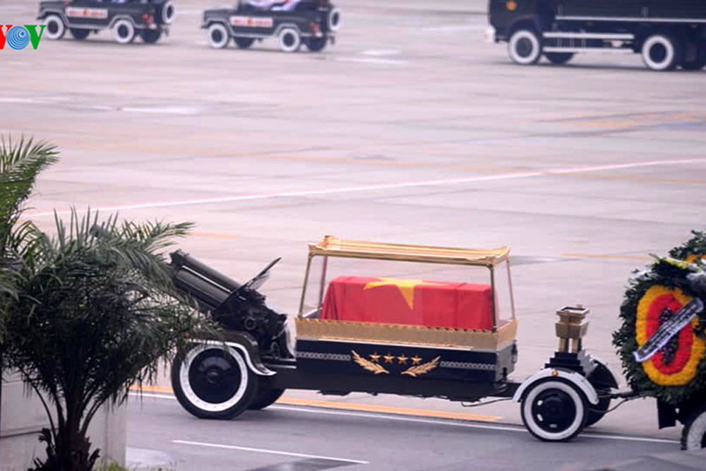 Đưa linh cữu nguyên Chủ tịch nước Lê Đức Anh vào TP.HCM