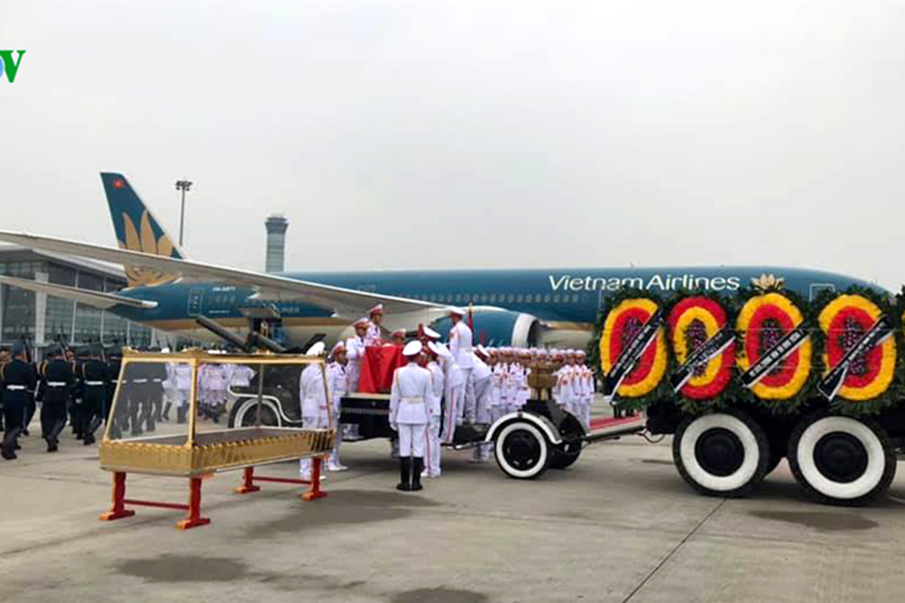 Đưa linh cữu nguyên Chủ tịch nước Lê Đức Anh vào TP.HCM