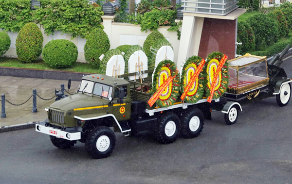 Đại tướng Lê Đức Anh đã vào lòng đất mẹ