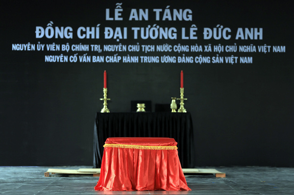 Đại tướng Lê Đức Anh đã vào lòng đất mẹ