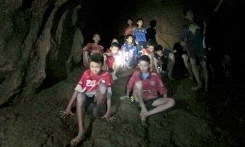 Đội bóng Lợn Hoang Thái Lan nhận 2 tỷ/người từ dự án phim giải cứu