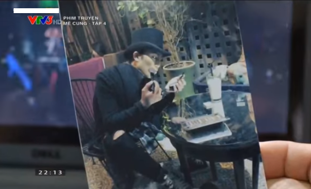 Phát hiện thú vị: Hóa ra gã sát nhân biến thái Fedora trong Mê Cung là fan cuồng Kpop