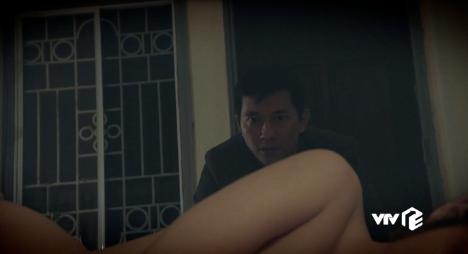 Ghê rợn những biểu cảm quái đản của Doãn Quốc Đam trong phim Mê cung