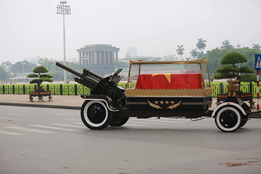 Đưa linh cữu nguyên Chủ tịch nước Lê Đức Anh vào TP.HCM