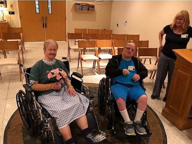 Chuyện tình 25 năm đầy cảm động của đôi vợ chồng mắc hội chứng Down và những năm tháng phải đấu tranh giành lấy hạnh phúc