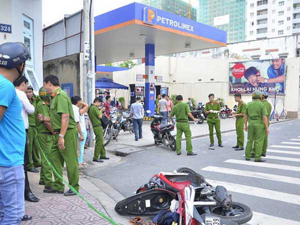 Nhóm đối tượng truy sát 2 thiếu niên đi mua trà sữa ở Sàì Gòn