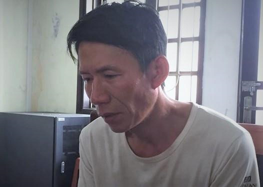 Nổ súng trấn áp kẻ dùng dao dọa công an khám hiện trường tai nạn