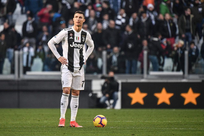 Cristiano Ronaldo cân nhắc làm HLV khi giải nghệ