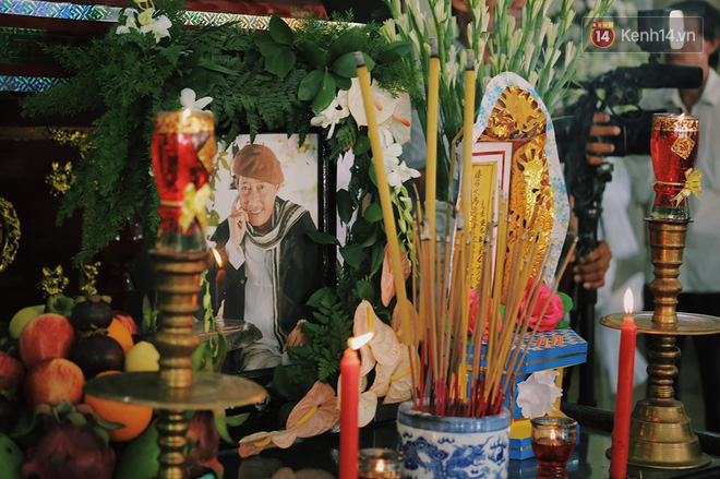 NSND Hồng Vân gửi lời tạ lỗi khi không thể tới tang lễ thắp nhang tiễn biệt nghệ sĩ Lê Bình,