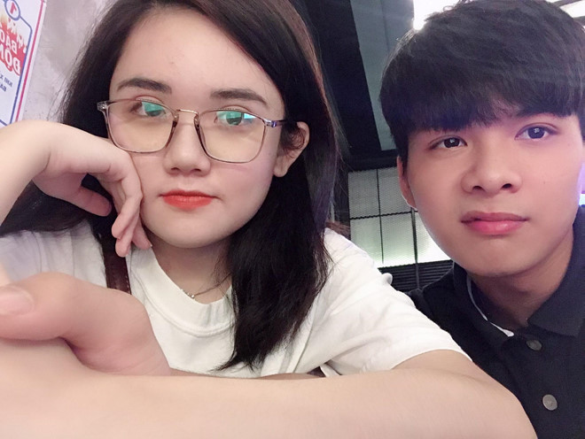 Thêm cầu thủ sinh năm 2000 chứng minh cứ thủ môn là phải đẹp trai