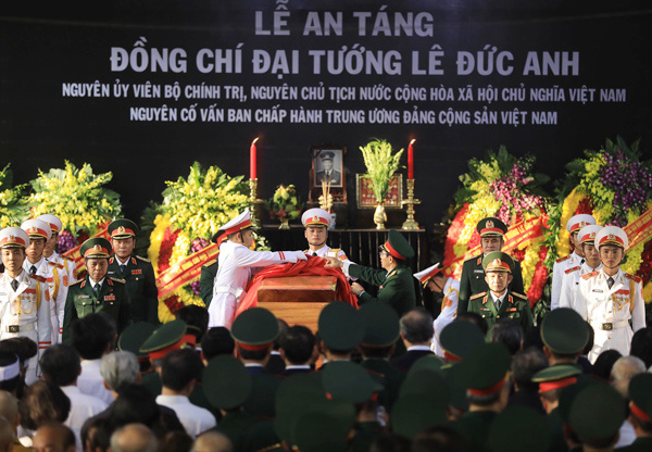 Đại tướng Lê Đức Anh đã vào lòng đất mẹ