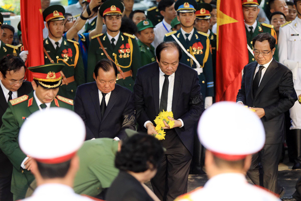 Đại tướng Lê Đức Anh đã vào lòng đất mẹ