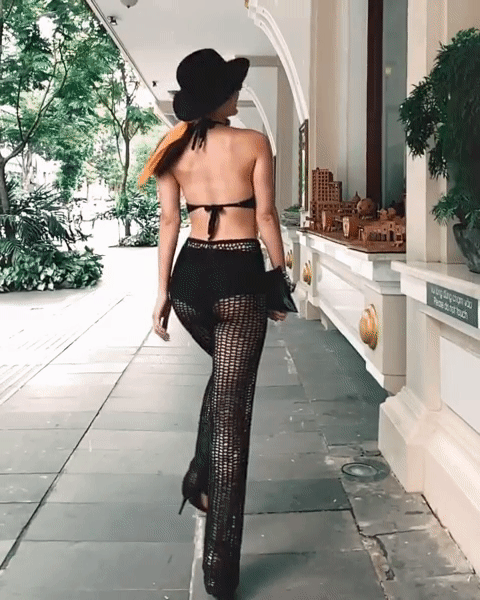 Bị chỉ trích dạo phố mà lên đồ như tắm biển, Phương Trinh Jolie hỏi ngược: Như thế nào là phản cảm?