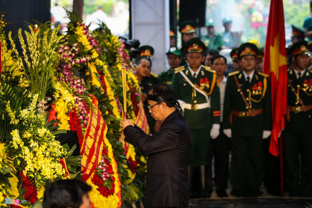 Phút xúc động khi tiễn đại tướng Lê Đức Anh về nơi an nghỉ cuối cùng