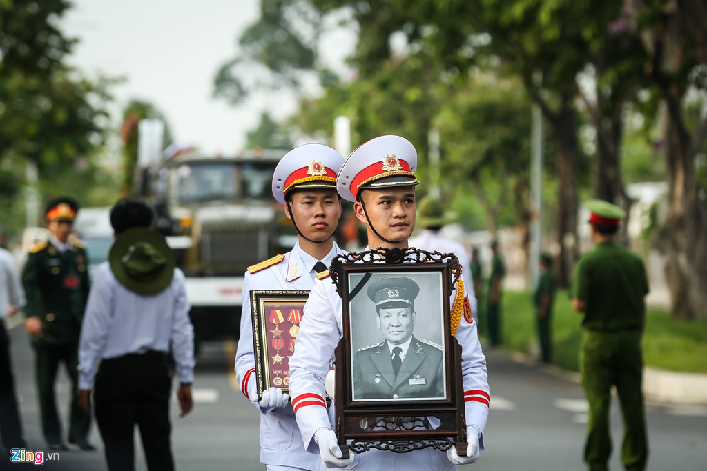 Phút xúc động khi tiễn đại tướng Lê Đức Anh về nơi an nghỉ cuối cùng