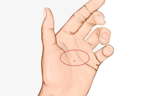 Phụ nữ chỉ cần có 1 trong 5 nốt ruồi cực phẩm này, đời cứ thế thăng hoa rực rỡ, hạnh phúc ngập tràn