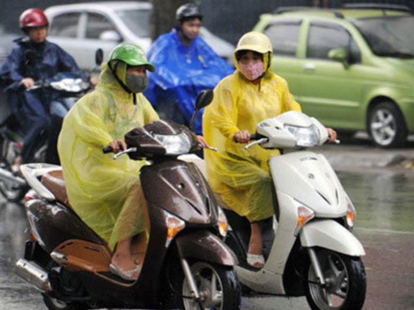 Dự báo thời tiết 4/5: Hà Nội tiếp tục mưa dông