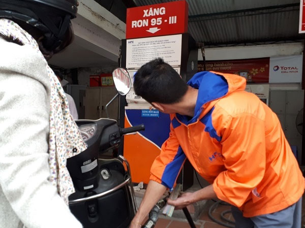 Biểu hiện chưa từng có: Giá xăng hướng đến mốc cao nhất lịch sử