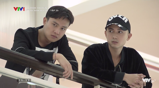 Về nhà đi con tập 20: Sau khi lật màn để đường ai nấy đi, Vũ tiếp tục ghen tuông khi thấy Thư đang chăn trai mới