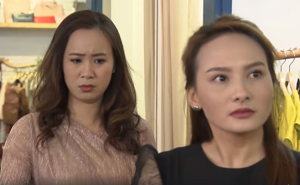 Về nhà đi con tập 20: Sau khi lật màn để đường ai nấy đi, Vũ tiếp tục ghen tuông khi thấy Thư đang chăn trai mới