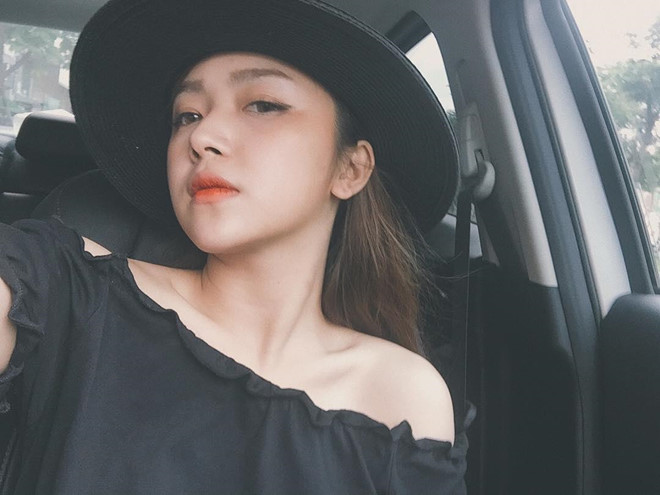 2 hot girl Hà Thành giống nhau khiến ai cũng tưởng là chị em một nhà