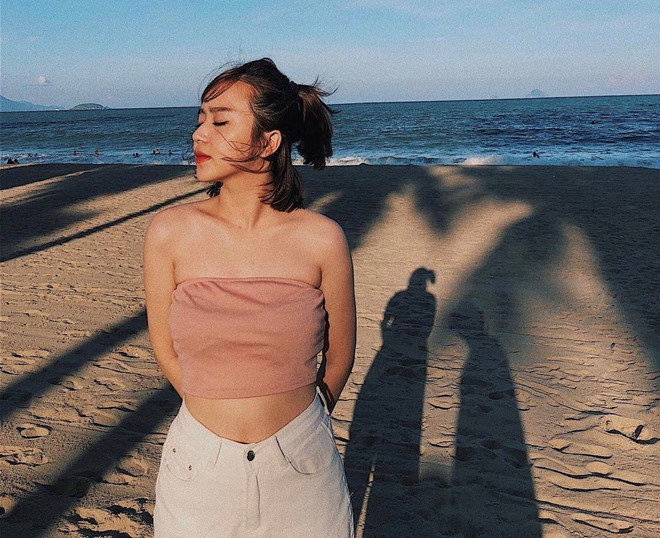 2 hot girl Hà Thành giống nhau khiến ai cũng tưởng là chị em một nhà 2 hot girl Hà Thành giống nhau khiến ai cũng tưởng là chị em một nhà