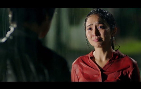 Nghe tiếng thì thầm trong phòng ngủ, nàng dâu lắng tai thì phát hiện âm mưu khủng khiếp của mẹ chồng