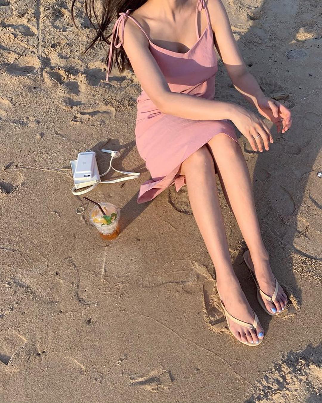 Mùa hè, các nàng nhất định phải điệu đà hết cỡ với 5 mẫu váy tuyệt xinh dưới đây