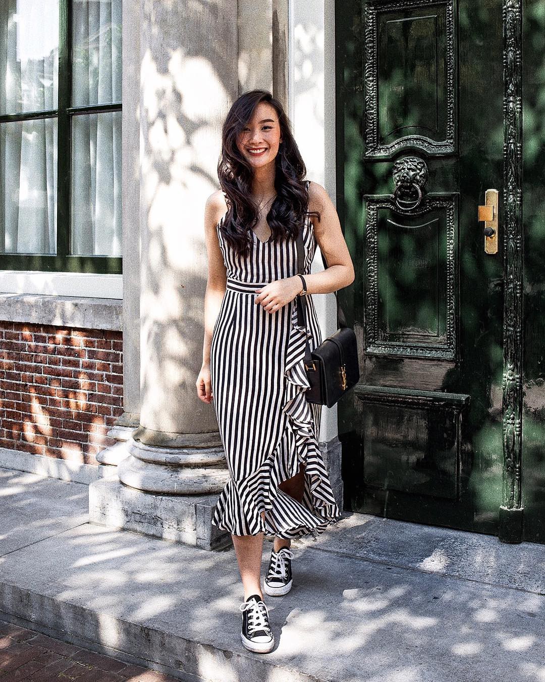 Mùa hè, các nàng nhất định phải điệu đà hết cỡ với 5 mẫu váy tuyệt xinh dưới đây