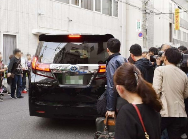 Làm bồ nhí suốt 20 năm, mỹ nhân phim 18+ nhận trái đắng, chết cô độc, thi thể phân hủy mới được phát hiện