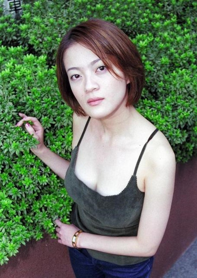 Làm bồ nhí suốt 20 năm, mỹ nhân phim 18+ nhận trái đắng, chết cô độc, thi thể phân hủy mới được phát hiện