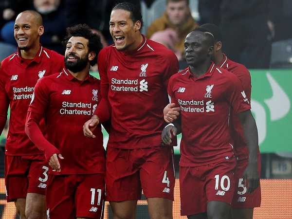 Newcastle 2-3 Liverpool: Liverpool thắng nghẹt thở, cuộc đua vô địch căng thẳng đến vòng cuối cùng