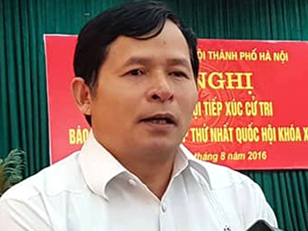 Chủ tịch huyện Ba Vì bị cảnh cáo
