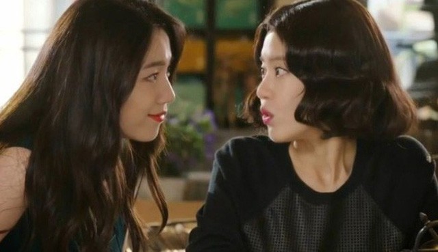 Ngày con gái sinh nhật tròn 3 tuổi, chị dâu chồng dúi vào tay tôi chiếc phong bì 100 triệu kèm lời khẩn cầu khiến tôi bối rối không biết sống sao cho vừa