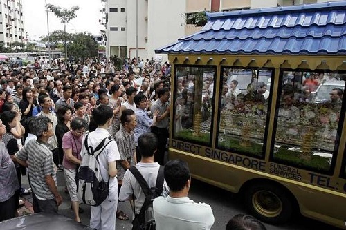 Cái chết bí ẩn của bé gái bị bọc 9 lớp nilon ở Singapore