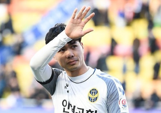 Công Phượng mất tích ở Incheon: Trở về có khi cũng... muộn!