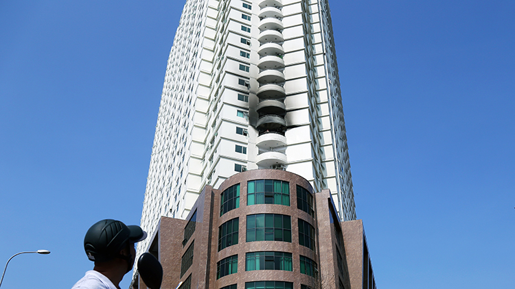 Tổ hợp khách sạn, căn hộ cao cấp ở Nha Trang bốc khói ngùn ngụt