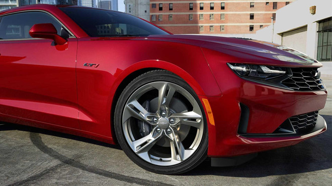 Chevrolet Camaro 2020 ra mắt, nâng cấp ngoại thất và động cơ