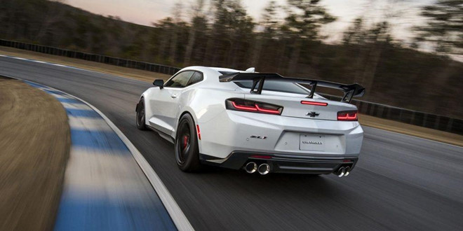 Chevrolet Camaro 2020 ra mắt, nâng cấp ngoại thất và động cơ