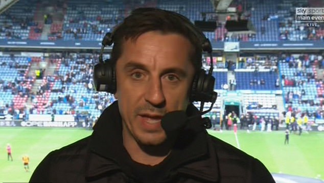 Gary Nevillle: Thật tồi tệ, MU không còn là một đội bóng nữa