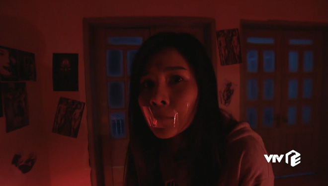 Cô gái bị bắt cóc trong Mê cung: Hóa ra cực sexy, gây sốt khi xuất hiện cùng HLV Park Hang Seo