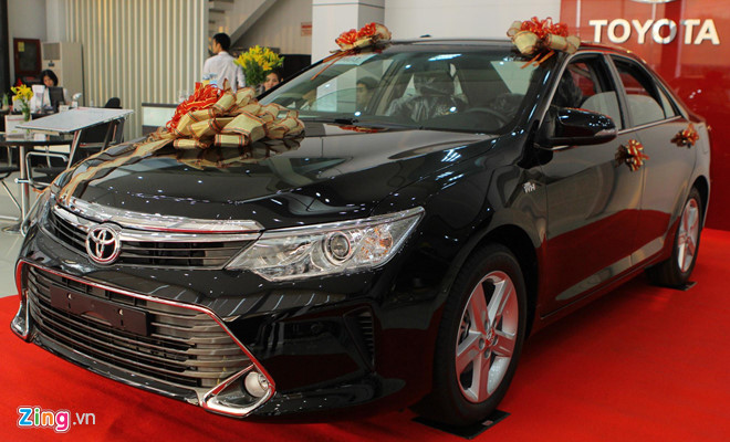 Toyota Camry 2019 - rẻ hơn, trẻ hơn, kém sang hơn