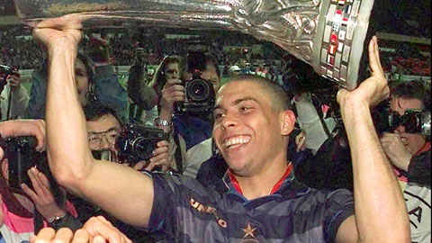 Ro béo và cú lật kèo thế kỷ