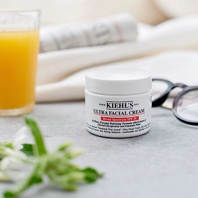 Khoản đầu tư sáng suốt của bạn chính là 1 trong 8 sản phẩm chống nắng kiêm dưỡng ẩm cừ khôi này