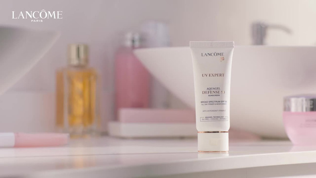 Khoản đầu tư sáng suốt của bạn chính là 1 trong 8 sản phẩm chống nắng kiêm dưỡng ẩm cừ khôi này