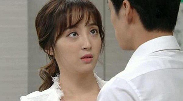 Ngoại tình công sở, phi công đa tình bị máy bay trừng phạt bằng đòn ghen hiểm vì có mới nới cũ