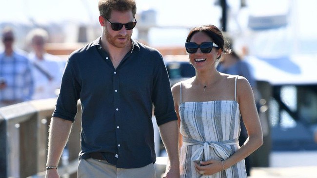 Meghan sinh con trong bí mật, ngay cả các thành viên hoàng gia cũng đều không được biết và địa điểm em bé chào đời lần đầu được hé lộ