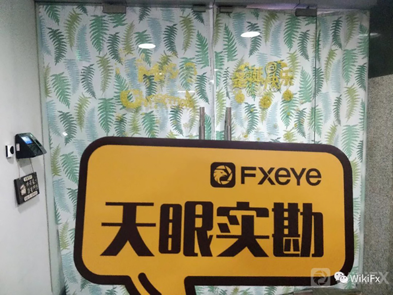 Mỹ nhân nóng bỏng nhất phim Châu Tinh Trì: Bỏ chồng nợ nần theo đại gia, 2 lần đều gặp hàng rởm