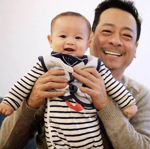 Gia đình hạnh phúc vợ hiền con ngoan của NSND Hoàng Dũng - ông bố giàu có quyền lực trong Về nhà đi con