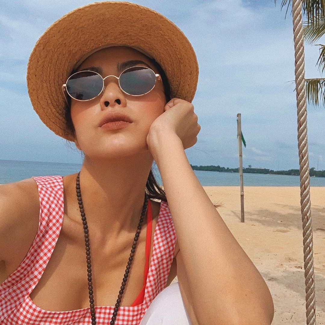 Dù có là tivi màn hình phẳng thì các nàng vẫn sexy tột cùng chỉ với vài ba cách diện đồ học từ các người đẹp Vbiz